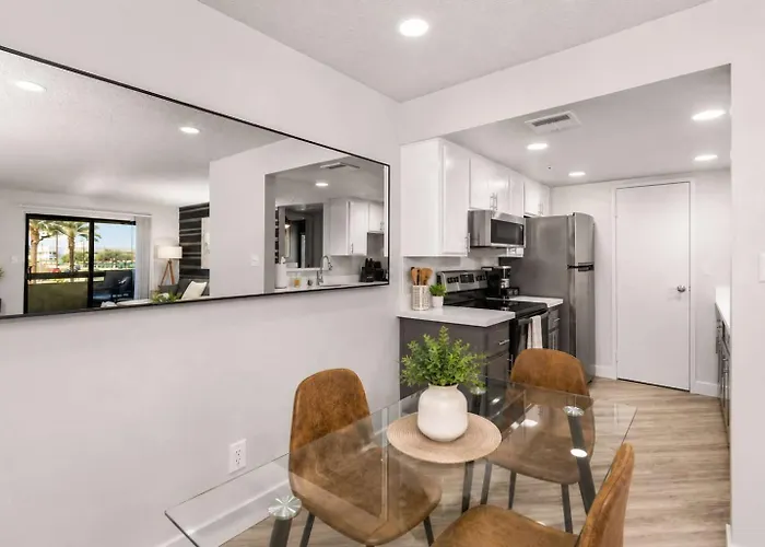 Apartment Modern Retreat Near Asu Pool Gym Pet-friendly Parking
